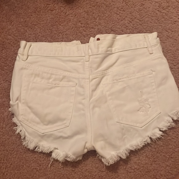 Bullhead white shorts - Picture 2 of 7